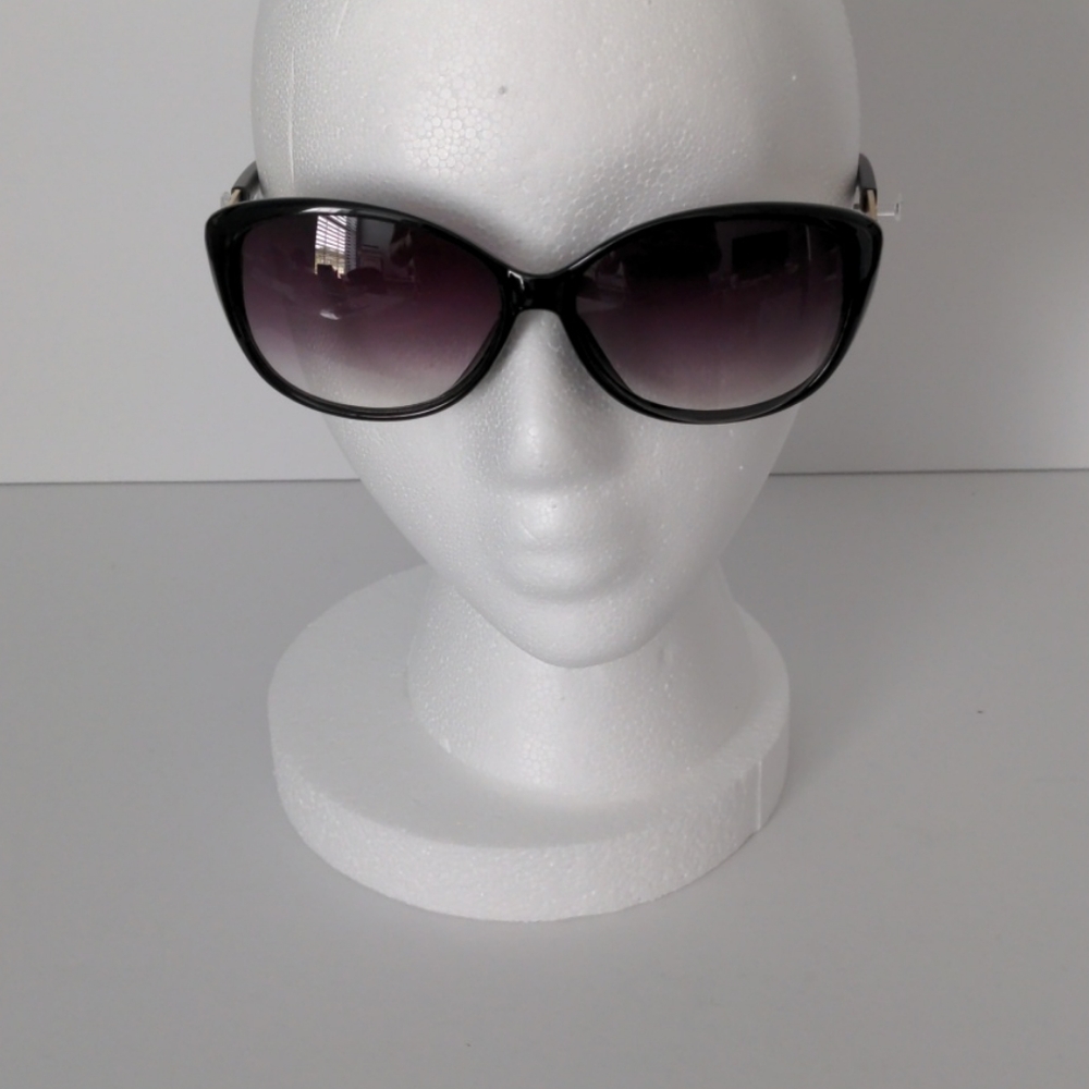 JR Sunglasses - Picture 1 of 6